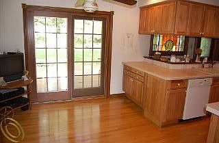 3rd image of 2034 Minerva St