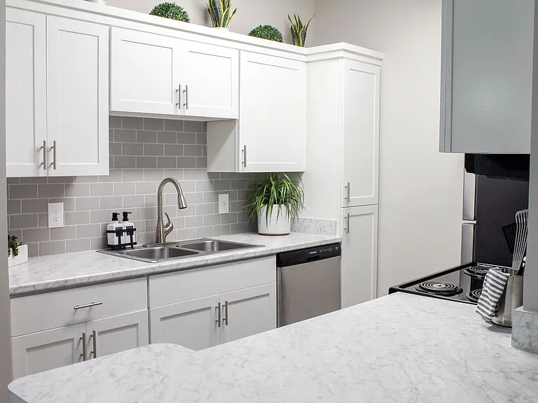 12th & James Luxury Apartments — Photo 7