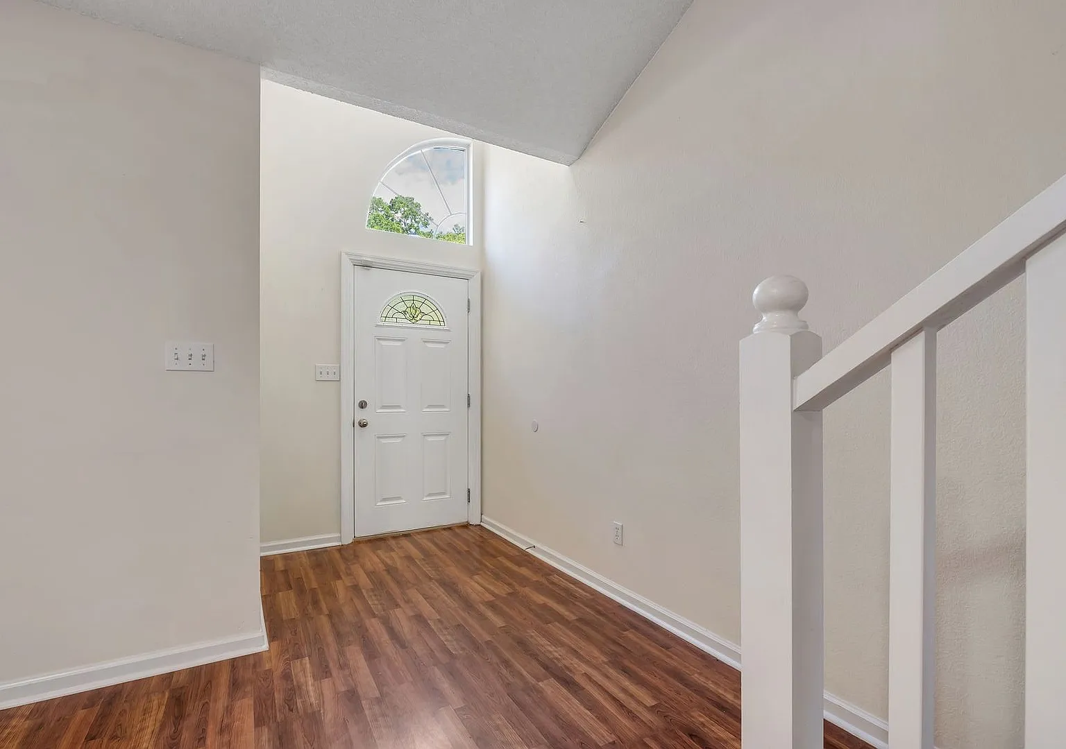 NE Tallahassee Townhome with Community Pool — Photo 3