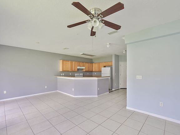 5th image of 9815 Carlsdale Dr