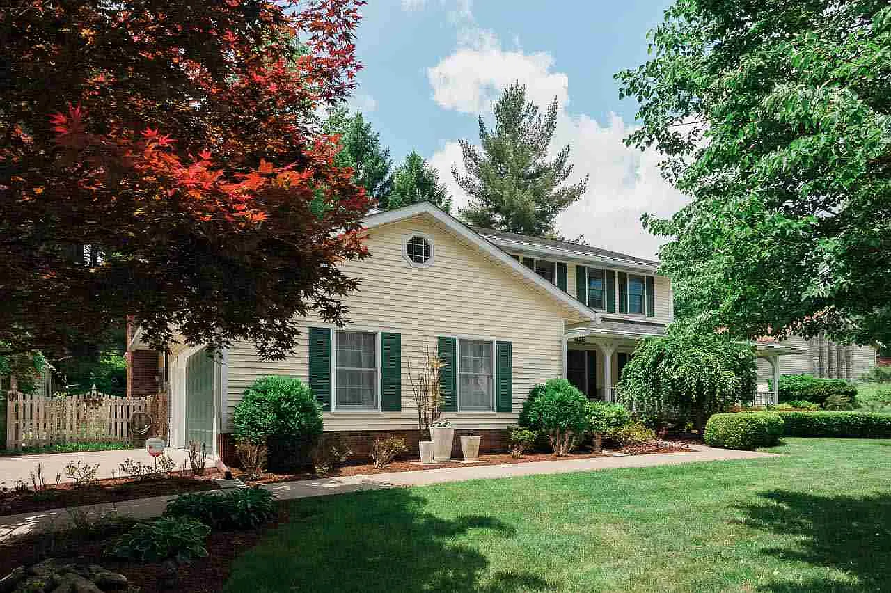 2987 N Lakewood Ct photo 1