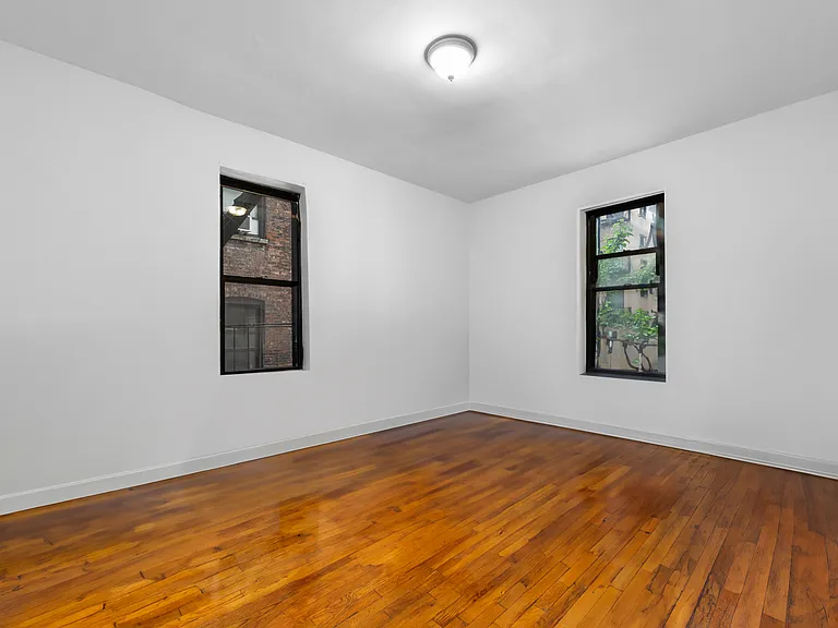 203 W 103rd St #3H — Photo 4