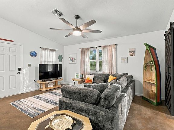 4th image of 4100 N EAGLE NEST POINT