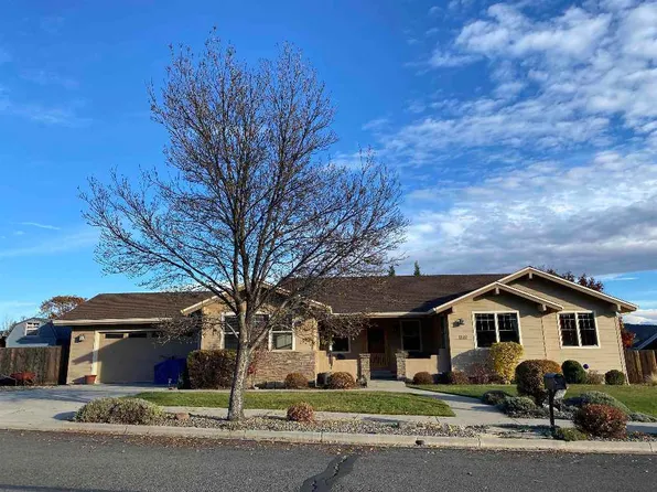 1122 Discovery St, Yreka, CA 96097