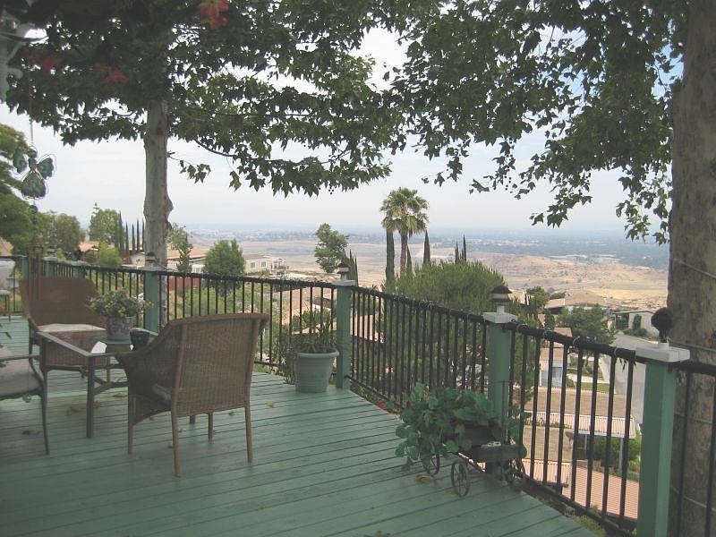 Deck & Views
