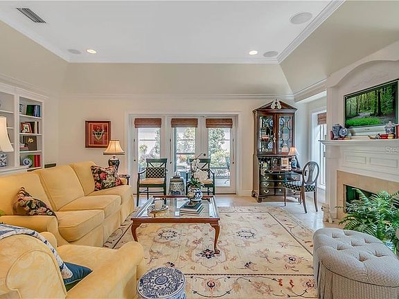 5th image of 8959 Savannah Park