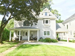 1932 Griffith Rd, Falls Church, VA 22043