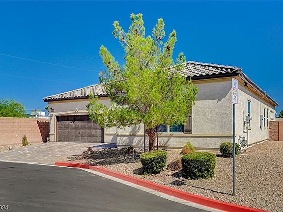 2nd image of 7414 Desert Wildflower St