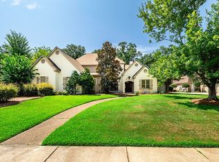 812 Beaumont Dr, Madison, MS 39110