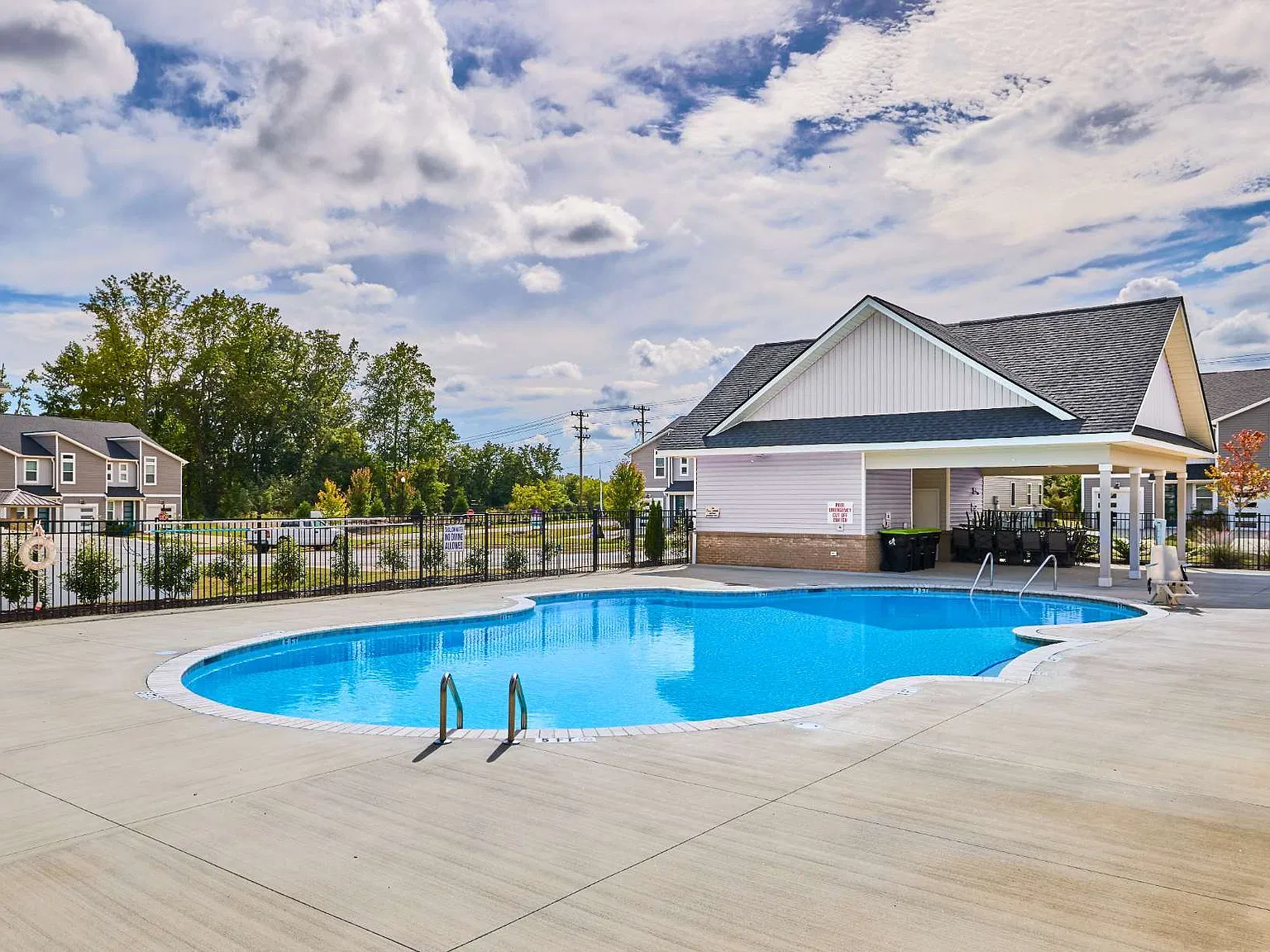 4 bed, 1810 sqft, $1,850 — Photo 2