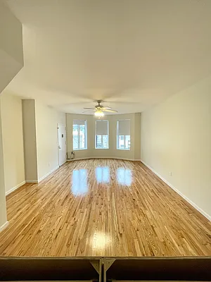 Rented by Peter Ashe | media 5
