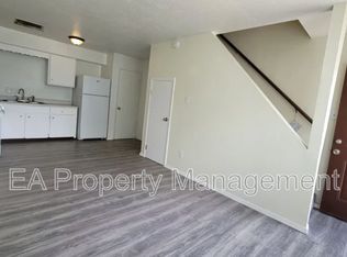 336 Grove St SE UNIT 4, Albuquerque, NM 87108