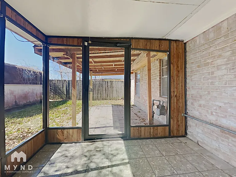 8466 Gallahad St — Photo 15