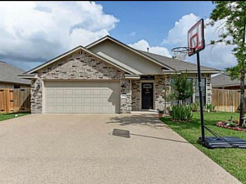 1st image of 1024 Emerald Dove Ave