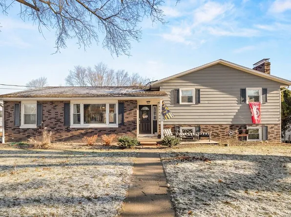 1158 Columbus Cir S, Ashland, OH 44805