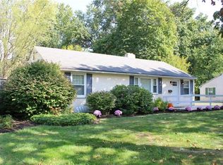 1034 Thrush Ln, Audubon, PA 19403