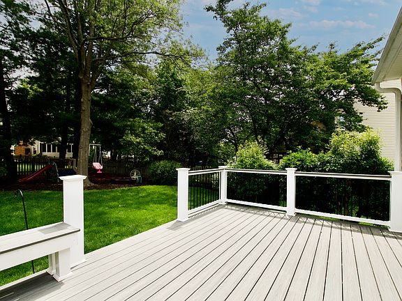 5th image of 20752 Dewberry Ct