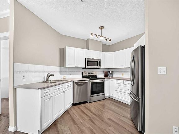 2nd image of 78 S Prestwick Gdns SE #210