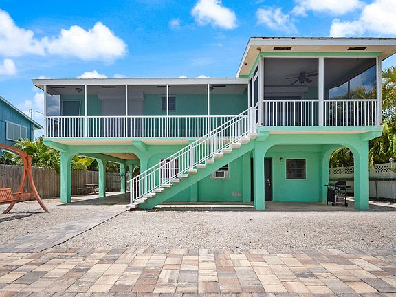 3rd image of 27416 Martinique Ln