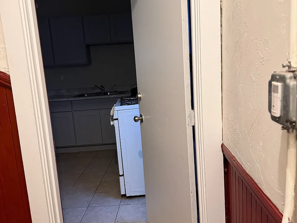 23 Hamilton St #2