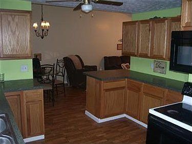 2nd image of 2055 Summers Ave
