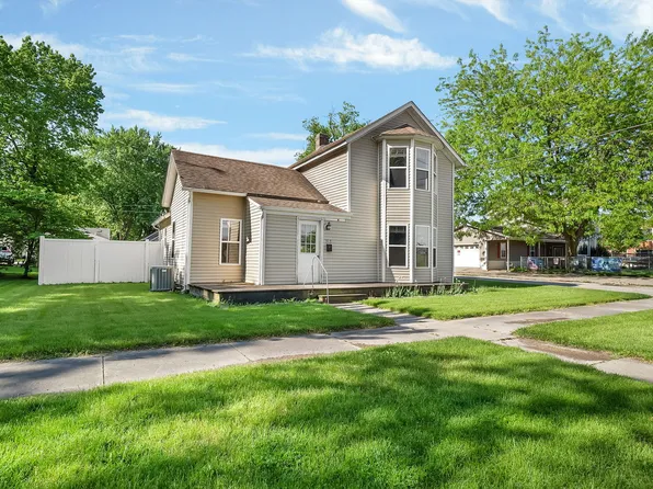 317 E Benton St, Morris, IL 60450