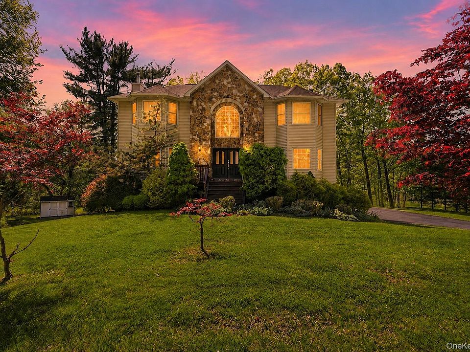 1st image of 105 Hempstead Road