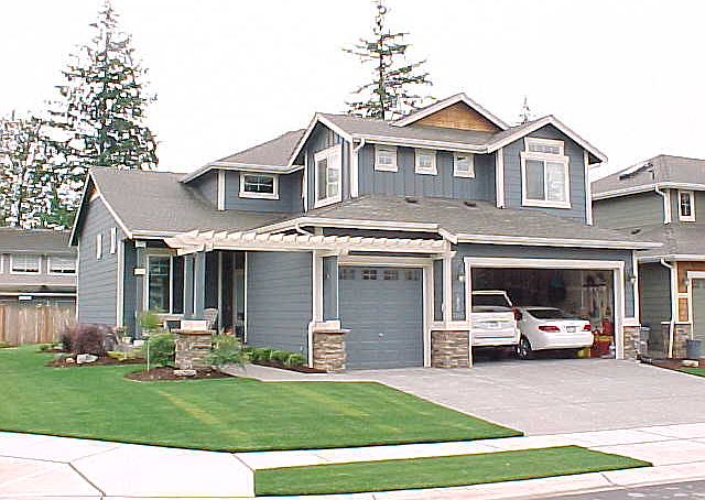 1st image of 1006 203rd St SW