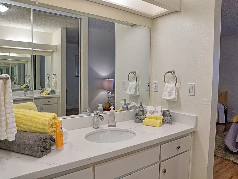 150 Pearl St #101 — Photo 4