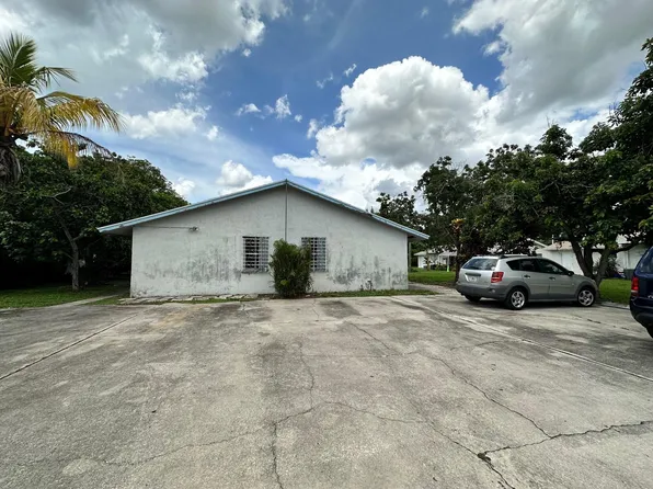 5589 Mango Road, West Palm Beach, FL 33413