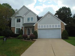 6932 Foxcreek Ct #23, Canton, MI 48187