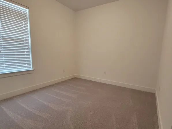 7252 Rolling Fork Rd, Baton Rouge, LA 70820