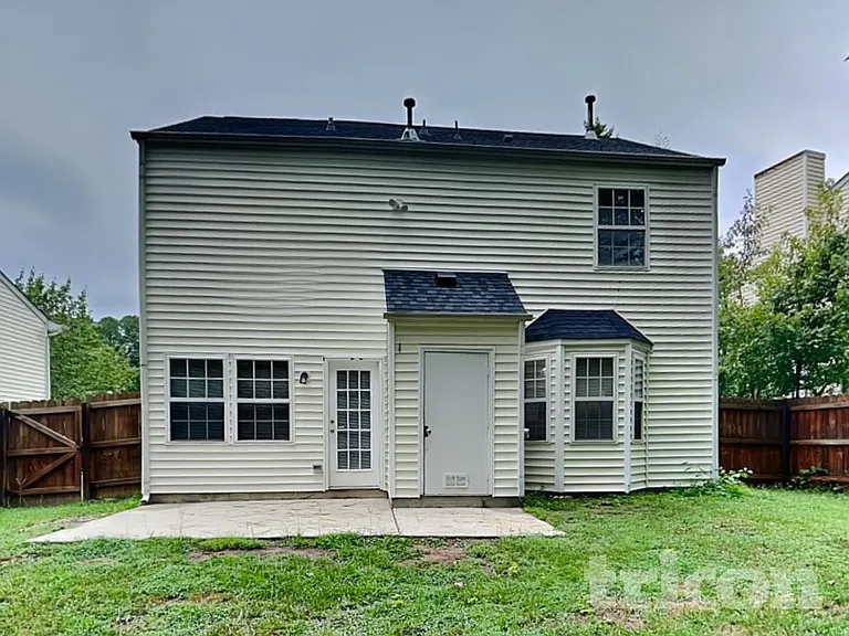 1829 Elkpark Dr — Photo 16