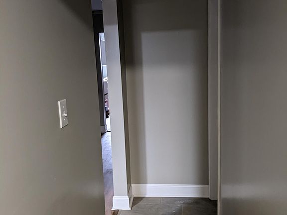 Private entry hall with closet