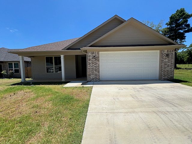 1st image of 160 Highland Forest Dr