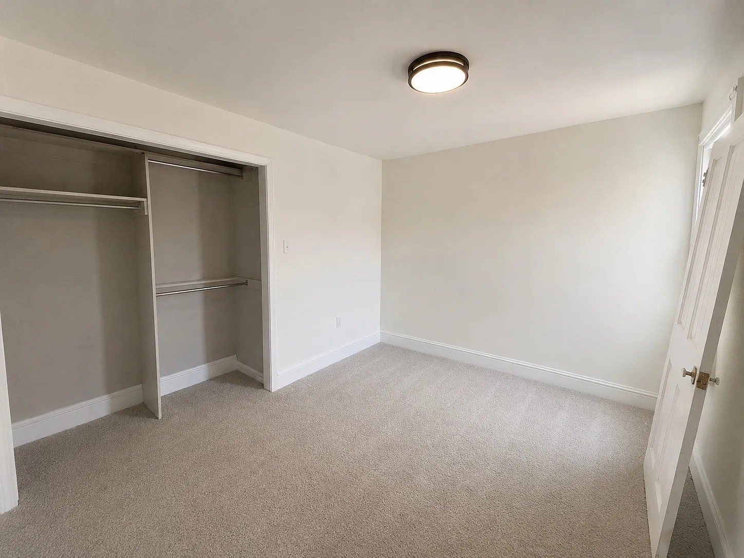 203 N Main St — Photo 4