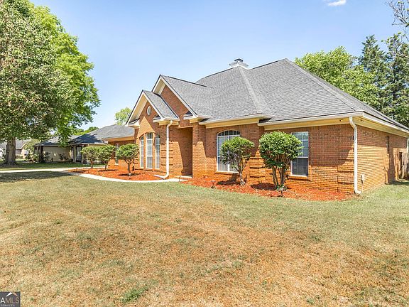 4th image of 206 Rhett Ct