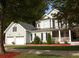 201 Hillspring Ln, Holly Springs, NC 27540
