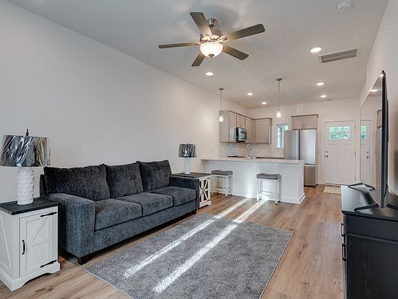 5th image of 1573 Elliott Williams Pvt Way
