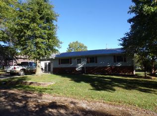 601 Bray Dr, Willow Springs, MO 65793