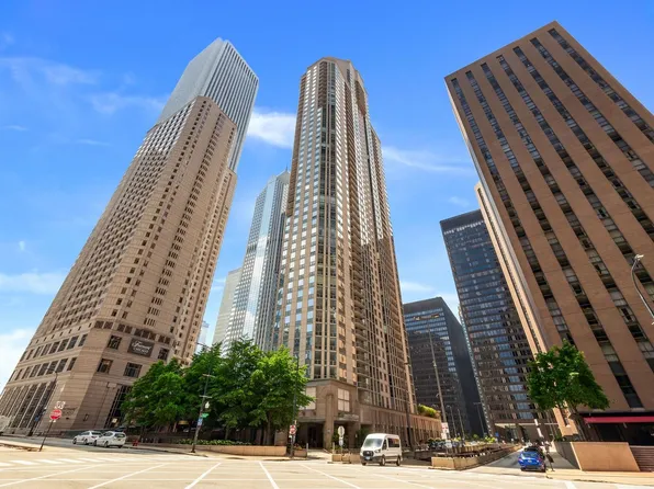 222 N Columbus Dr APT 1404, Chicago, IL 60601