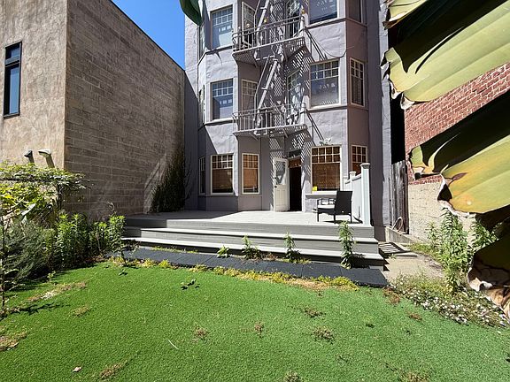 2nd image of 1137 Bush St APT 2
