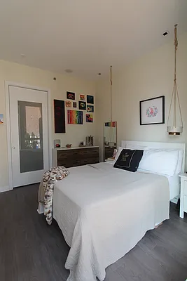 Rented by Compass | media 12