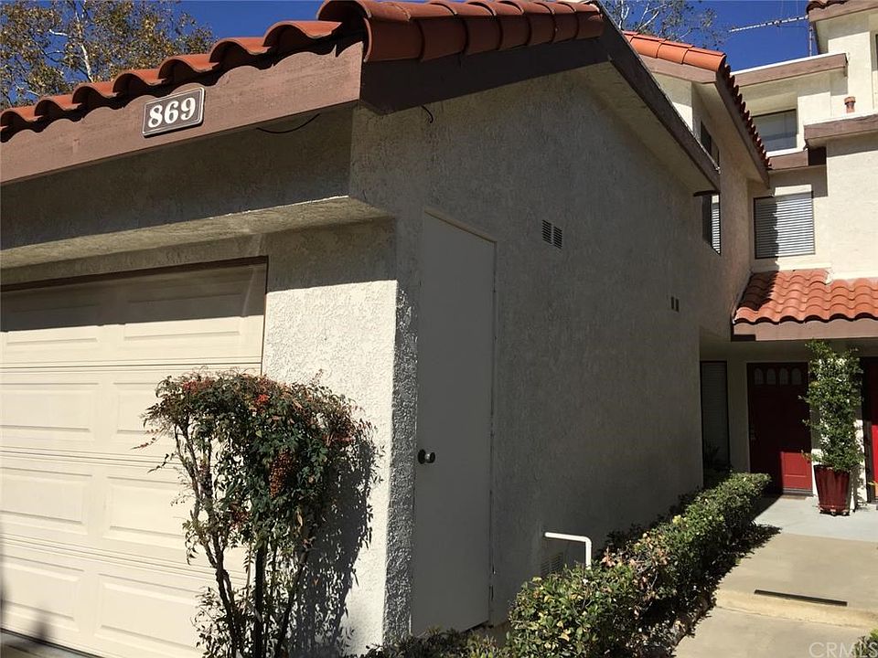 1st image of 869 Connors Ct
