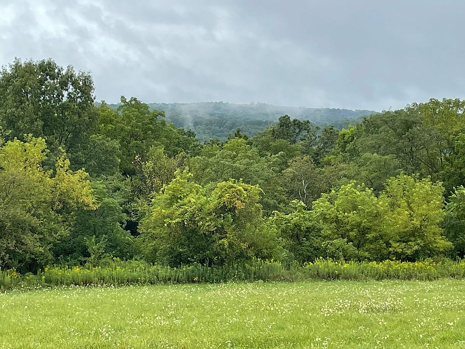 11 Royal Oaks Estate Ln, Harpers Ferry, IA 52146 Zillow