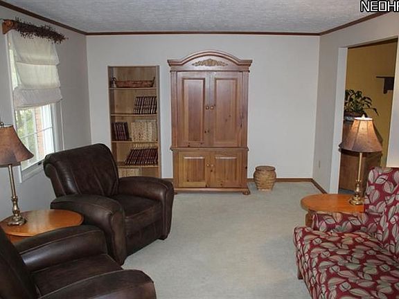 2nd image of 11740 Jason Ave