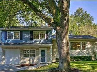 8118 Dorcas St, Omaha, NE 68124