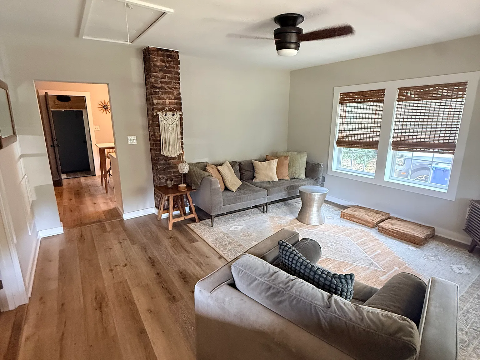 2 bed, 943 sqft, $2,350 — Photo 4