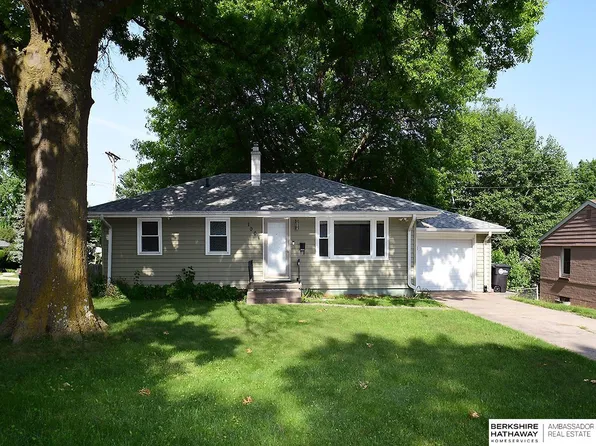 1004 N 69th St, Omaha, NE 68132