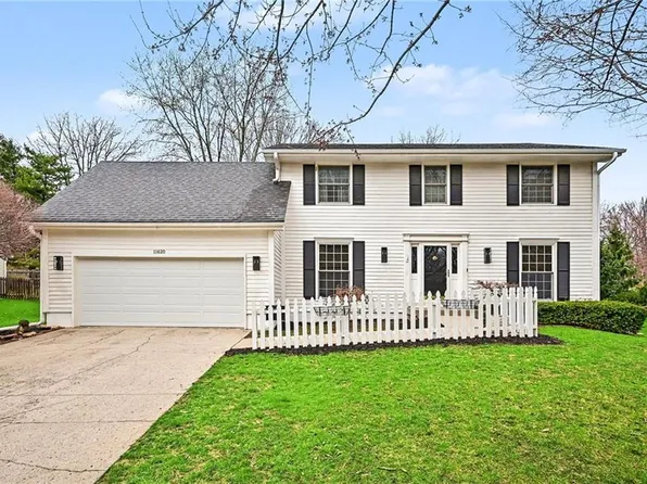 11620 Woodward St, Overland Park, KS 66210